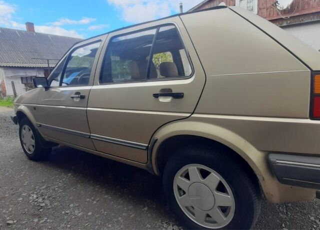 Бежевий Фольксваген Гольф, об'ємом двигуна 1.6 л та пробігом 2 тис. км за 1750 $, фото 1 на Automoto.ua