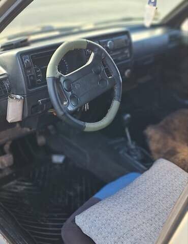 Бежевый Фольксваген Гольф, объемом двигателя 1.59 л и пробегом 100 тыс. км за 1100 $, фото 10 на Automoto.ua