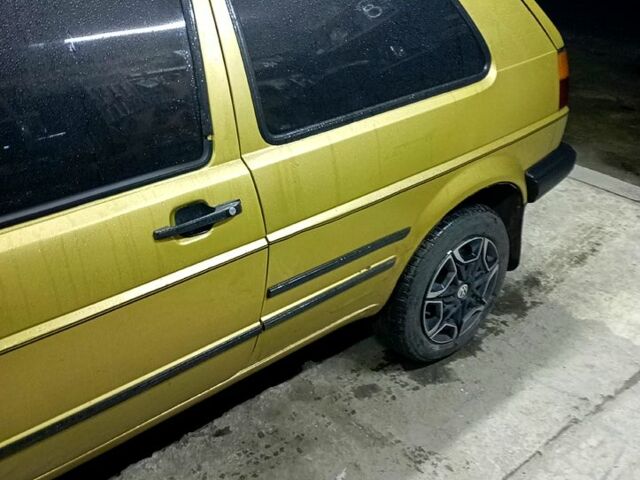 Бежевый Фольксваген Гольф, объемом двигателя 1.6 л и пробегом 293 тыс. км за 1850 $, фото 3 на Automoto.ua