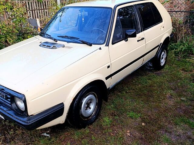 Бежевий Фольксваген Гольф, об'ємом двигуна 1.3 л та пробігом 267 тис. км за 1250 $, фото 6 на Automoto.ua