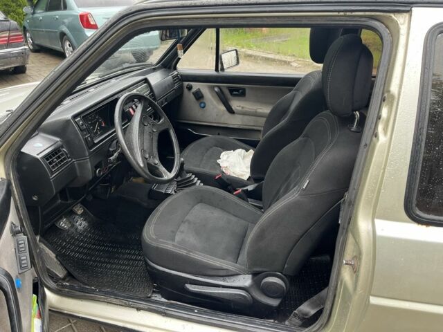 Бежевый Фольксваген Гольф, объемом двигателя 1.8 л и пробегом 300 тыс. км за 990 $, фото 6 на Automoto.ua