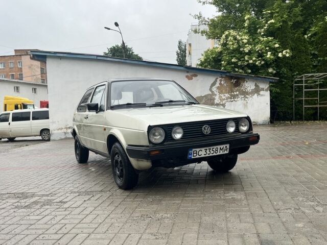 Бежевый Фольксваген Гольф, объемом двигателя 1.8 л и пробегом 300 тыс. км за 990 $, фото 4 на Automoto.ua