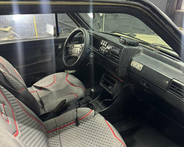 Бежевый Фольксваген Гольф, объемом двигателя 1.8 л и пробегом 200 тыс. км за 800 $, фото 9 на Automoto.ua