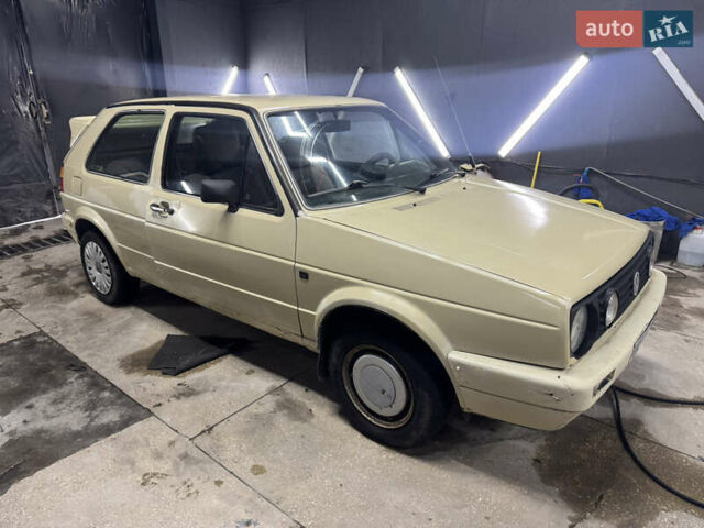 Бежевый Фольксваген Гольф, объемом двигателя 1.8 л и пробегом 200 тыс. км за 800 $, фото 8 на Automoto.ua