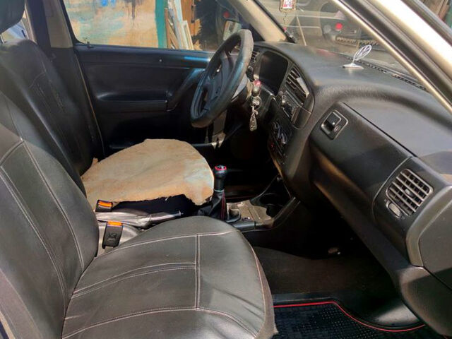 Бежевый Фольксваген Гольф, объемом двигателя 1.8 л и пробегом 231 тыс. км за 2500 $, фото 3 на Automoto.ua