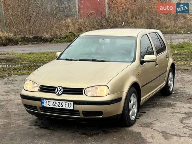 Бежевый Фольксваген Гольф, объемом двигателя 1.6 л и пробегом 292 тыс. км за 2950 $, фото 2 на Automoto.ua