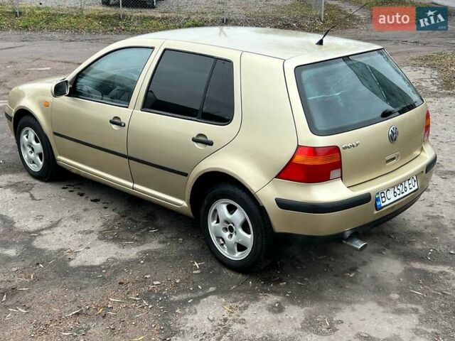 Бежевый Фольксваген Гольф, объемом двигателя 1.6 л и пробегом 292 тыс. км за 2950 $, фото 8 на Automoto.ua