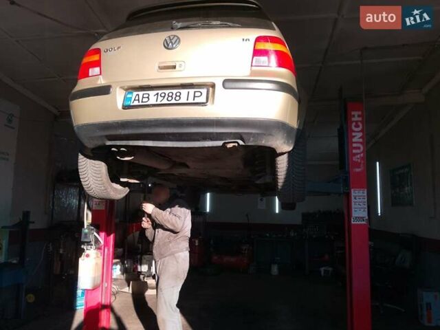 Бежевый Фольксваген Гольф, объемом двигателя 1.6 л и пробегом 179 тыс. км за 4600 $, фото 23 на Automoto.ua