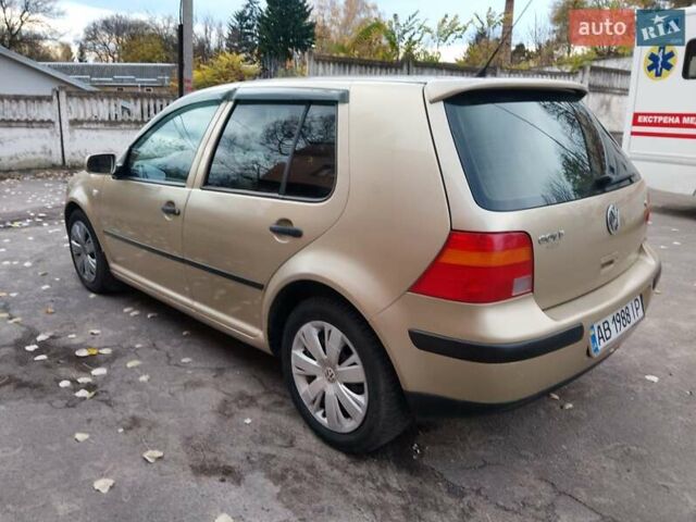 Бежевый Фольксваген Гольф, объемом двигателя 1.6 л и пробегом 179 тыс. км за 4600 $, фото 5 на Automoto.ua