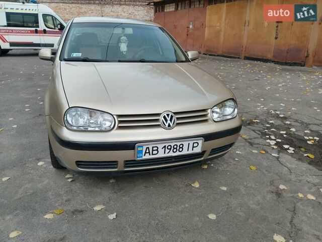 Бежевый Фольксваген Гольф, объемом двигателя 1.6 л и пробегом 179 тыс. км за 4600 $, фото 6 на Automoto.ua