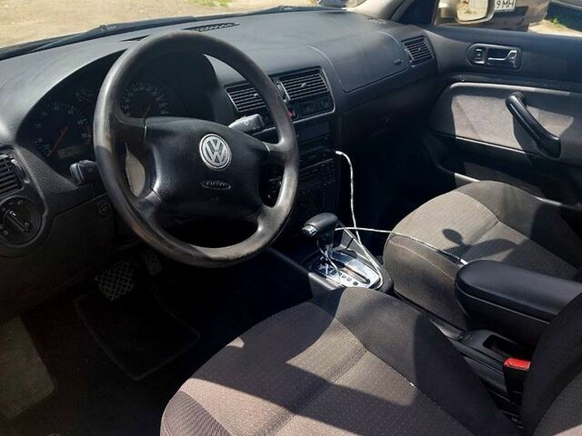 Бежевий Фольксваген Гольф, об'ємом двигуна 2 л та пробігом 338 тис. км за 4150 $, фото 5 на Automoto.ua