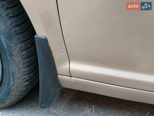 Бежевый Фольксваген Гольф, объемом двигателя 1.6 л и пробегом 179 тыс. км за 4600 $, фото 11 на Automoto.ua