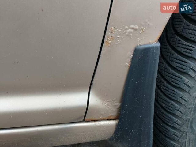 Бежевый Фольксваген Гольф, объемом двигателя 1.6 л и пробегом 179 тыс. км за 4600 $, фото 2 на Automoto.ua