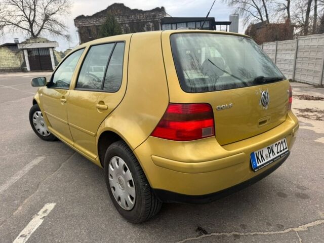 Бежевый Фольксваген Гольф, объемом двигателя 1.6 л и пробегом 220 тыс. км за 4850 $, фото 3 на Automoto.ua