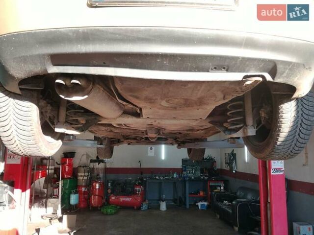 Бежевый Фольксваген Гольф, объемом двигателя 1.6 л и пробегом 179 тыс. км за 4600 $, фото 24 на Automoto.ua