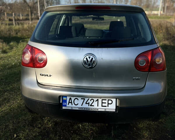 Бежевый Фольксваген Гольф, объемом двигателя 1.39 л и пробегом 251 тыс. км за 3900 $, фото 2 на Automoto.ua