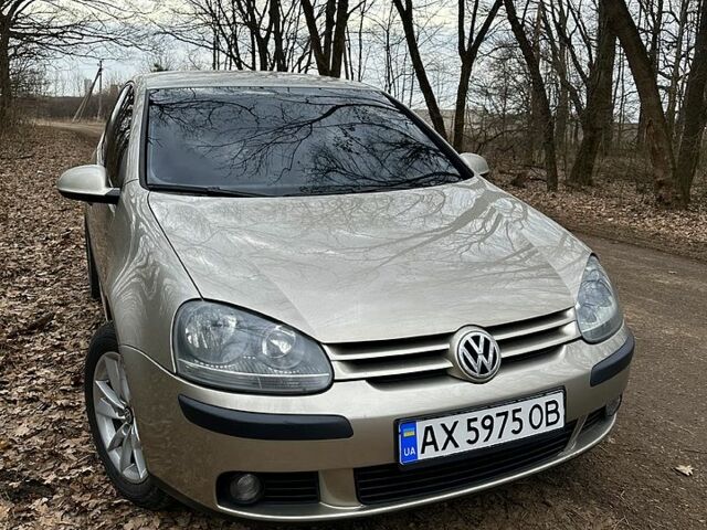 Бежевый Фольксваген Гольф, объемом двигателя 1.4 л и пробегом 282 тыс. км за 4500 $, фото 3 на Automoto.ua