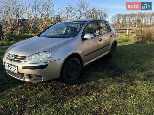 Бежевый Фольксваген Гольф, объемом двигателя 1.39 л и пробегом 251 тыс. км за 3900 $, фото 3 на Automoto.ua