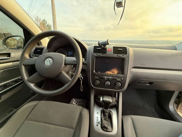 Бежевый Фольксваген Гольф, объемом двигателя 1.6 л и пробегом 230 тыс. км за 5700 $, фото 11 на Automoto.ua