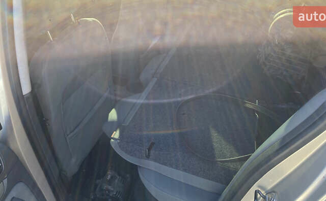 Бежевый Фольксваген Гольф, объемом двигателя 1.39 л и пробегом 151 тыс. км за 3600 $, фото 6 на Automoto.ua