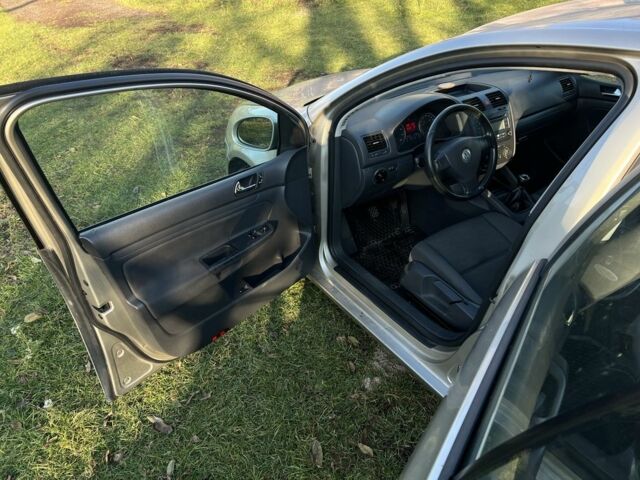 Бежевый Фольксваген Гольф, объемом двигателя 1.4 л и пробегом 521 тыс. км за 3650 $, фото 5 на Automoto.ua