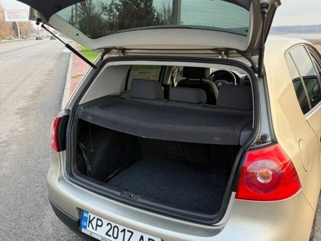 Бежевый Фольксваген Гольф, объемом двигателя 1.6 л и пробегом 230 тыс. км за 5700 $, фото 13 на Automoto.ua