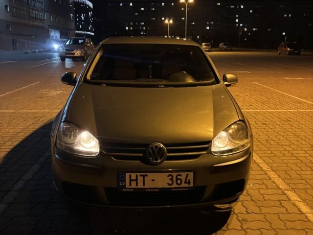 Бежевый Фольксваген Гольф, объемом двигателя 1.6 л и пробегом 266 тыс. км за 2500 $, фото 1 на Automoto.ua