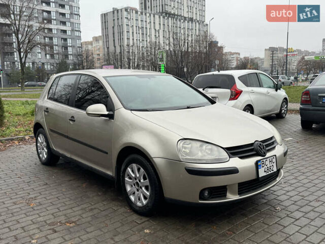 Бежевый Фольксваген Гольф, объемом двигателя 1.9 л и пробегом 285 тыс. км за 4650 $, фото 4 на Automoto.ua