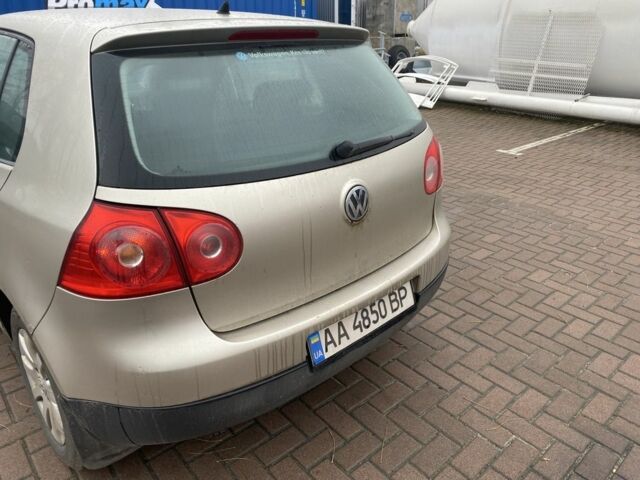 Бежевый Фольксваген Гольф, объемом двигателя 0 л и пробегом 242 тыс. км за 4300 $, фото 5 на Automoto.ua