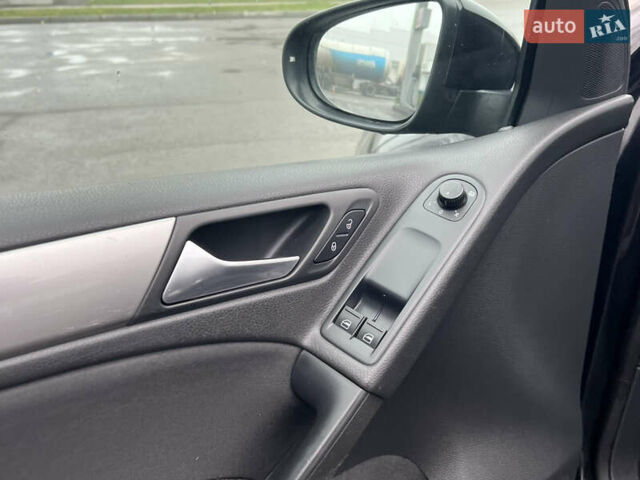 Бежевый Фольксваген Гольф, объемом двигателя 1.4 л и пробегом 206 тыс. км за 6600 $, фото 25 на Automoto.ua