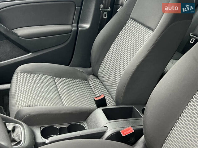 Бежевый Фольксваген Гольф, объемом двигателя 1.4 л и пробегом 206 тыс. км за 6600 $, фото 33 на Automoto.ua