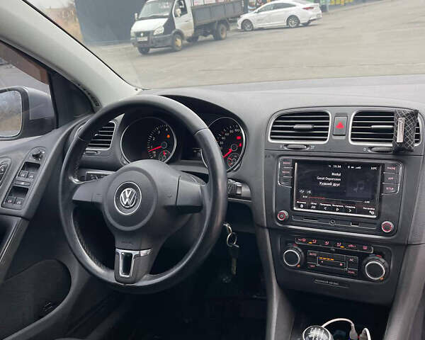 Бежевый Фольксваген Гольф, объемом двигателя 1.4 л и пробегом 213 тыс. км за 7000 $, фото 6 на Automoto.ua