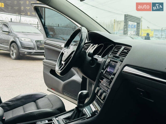 Бежевый Фольксваген Гольф, объемом двигателя 1.4 л и пробегом 188 тыс. км за 13200 $, фото 23 на Automoto.ua