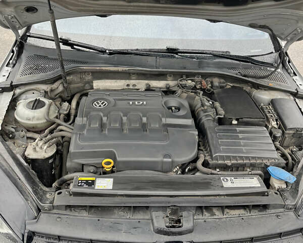 Бежевый Фольксваген Гольф, объемом двигателя 1.97 л и пробегом 286 тыс. км за 13300 $, фото 13 на Automoto.ua