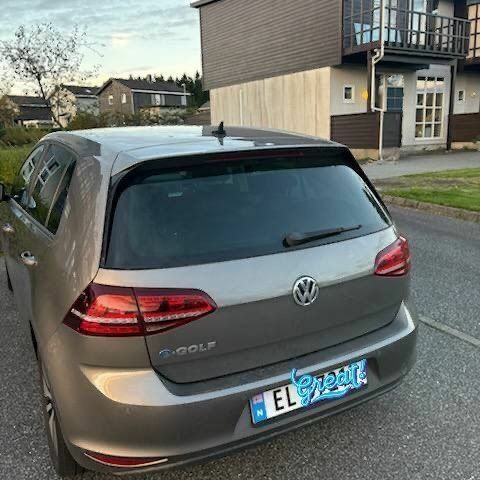 Бежевий Фольксваген Гольф, об'ємом двигуна 0 л та пробігом 103 тис. км за 7800 $, фото 6 на Automoto.ua