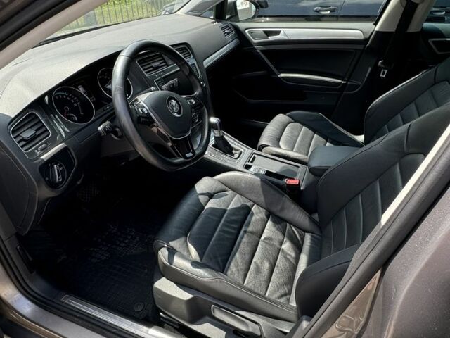 Бежевий Фольксваген Гольф, об'ємом двигуна 0 л та пробігом 115 тис. км за 8999 $, фото 5 на Automoto.ua