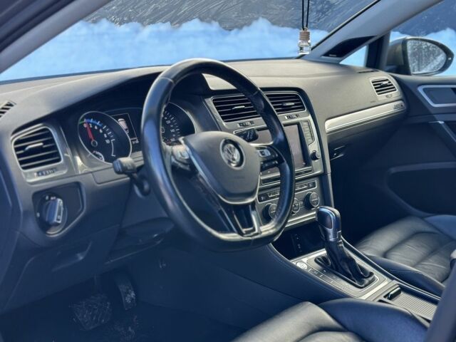 Бежевый Фольксваген Гольф, объемом двигателя 0 л и пробегом 162 тыс. км за 7700 $, фото 4 на Automoto.ua