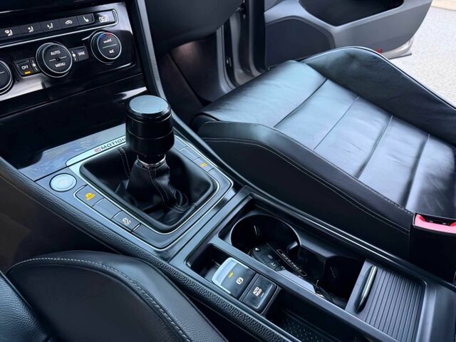 Бежевый Фольксваген Гольф, объемом двигателя 2 л и пробегом 72 тыс. км за 8800 $, фото 11 на Automoto.ua