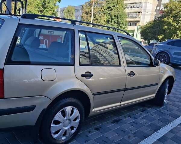 Фольксваген Гольф 2001 в Хмельницком на Automoto.ua Бежевый Фольксваген Гольф, объемом двигателя 1.6 л и пробегом 315 тыс. км за 3850 $, фото 6 на Automoto.ua