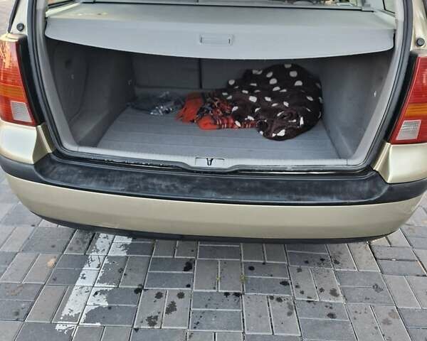 Фольксваген Гольф 2001 в Хмельницком на Automoto.ua Бежевый Фольксваген Гольф, объемом двигателя 1.6 л и пробегом 315 тыс. км за 3850 $, фото 5 на Automoto.ua