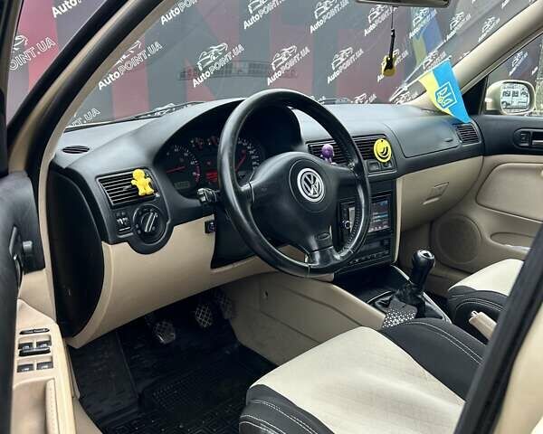 Бежевый Фольксваген Гольф, объемом двигателя 1.6 л и пробегом 235 тыс. км за 4900 $, фото 21 на Automoto.ua