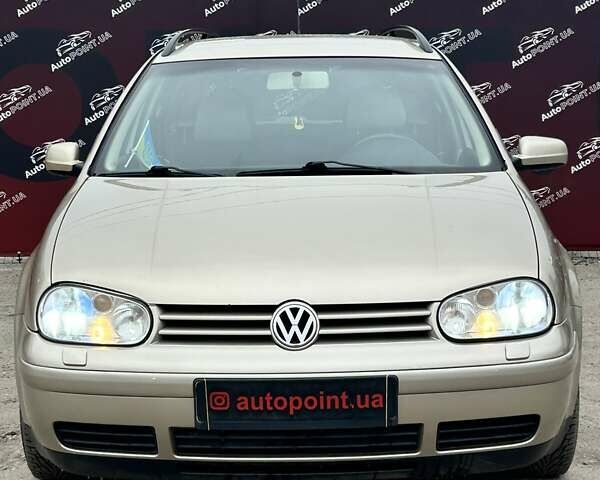 Бежевый Фольксваген Гольф, объемом двигателя 1.6 л и пробегом 235 тыс. км за 4900 $, фото 1 на Automoto.ua