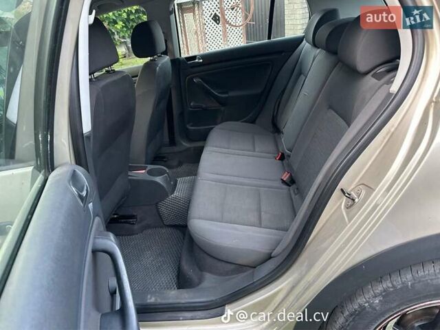 Бежевый Фольксваген Гольф, объемом двигателя 1.4 л и пробегом 180 тыс. км за 6000 $, фото 17 на Automoto.ua