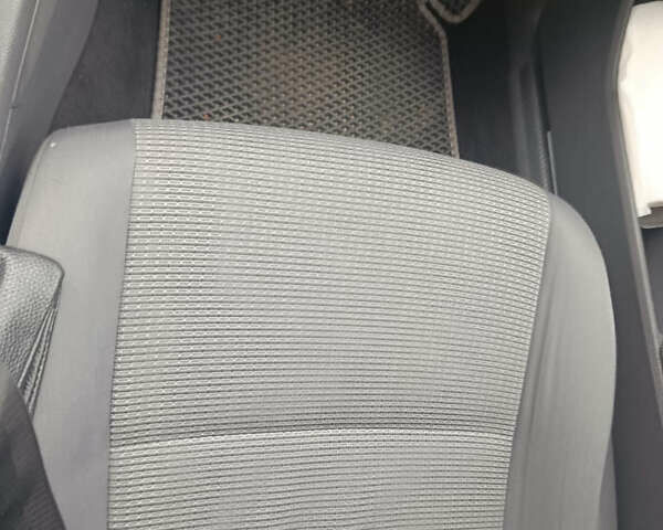 Бежевый Фольксваген Гольф, объемом двигателя 1.6 л и пробегом 210 тыс. км за 4999 $, фото 13 на Automoto.ua