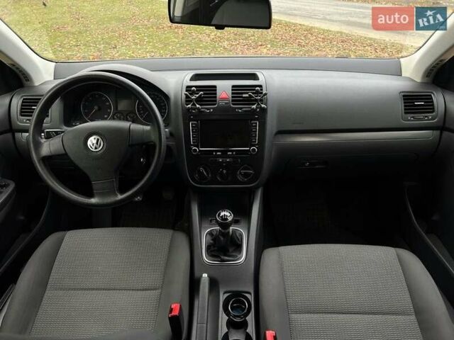 Бежевый Фольксваген Гольф, объемом двигателя 1.4 л и пробегом 149 тыс. км за 7200 $, фото 7 на Automoto.ua