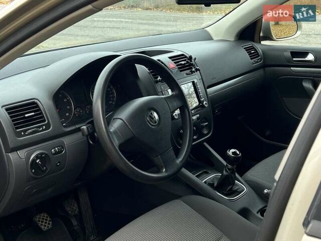 Бежевый Фольксваген Гольф, объемом двигателя 1.4 л и пробегом 149 тыс. км за 7200 $, фото 6 на Automoto.ua