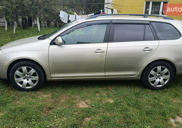 Бежевый Фольксваген Гольф, объемом двигателя 1.6 л и пробегом 210 тыс. км за 4999 $, фото 8 на Automoto.ua