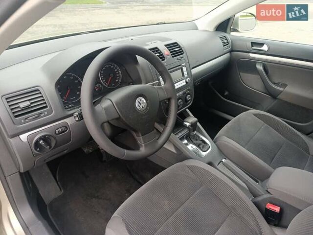 Бежевый Фольксваген Гольф, объемом двигателя 1.4 л и пробегом 248 тыс. км за 6800 $, фото 9 на Automoto.ua