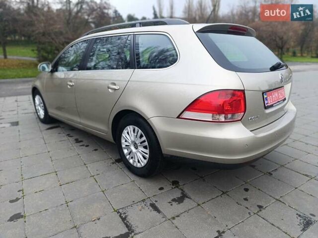 Бежевый Фольксваген Гольф, объемом двигателя 1.4 л и пробегом 248 тыс. км за 6800 $, фото 6 на Automoto.ua