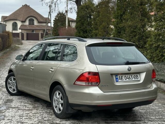 Бежевый Фольксваген Гольф, объемом двигателя 1.4 л и пробегом 239 тыс. км за 6300 $, фото 4 на Automoto.ua